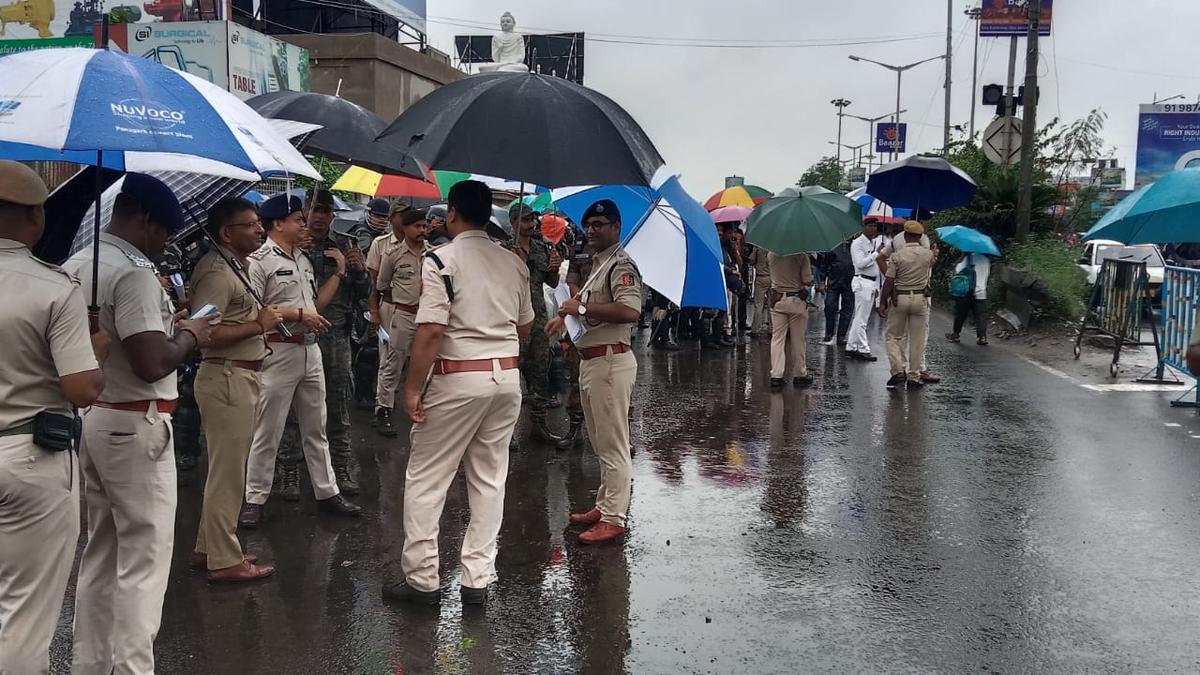 Police, Nabanna Abhiyan, miking, peaceful march, lawful protest, R G Kar Case