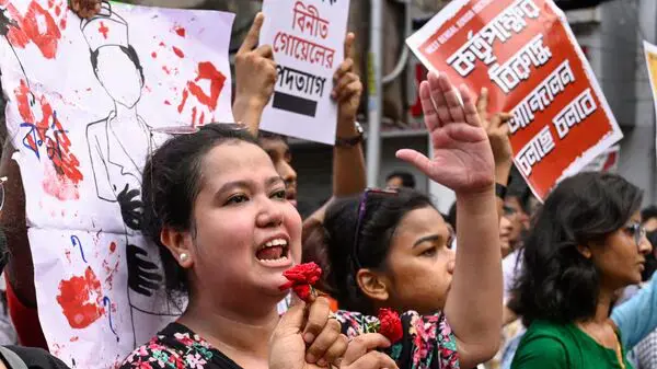 police, barricade, junior doctors, Lalbazar,