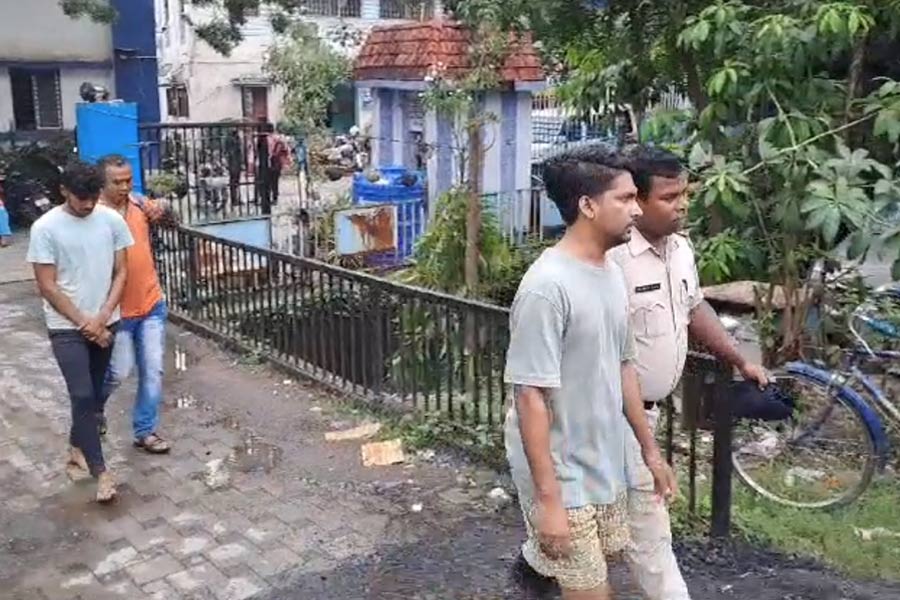 তরুণী, ধর্ষণ,নির্যাতন, অভিযোগ ,প্রতিবাদ, আন্দোলন, আর জি কর, rape case, khardah, young women, raped