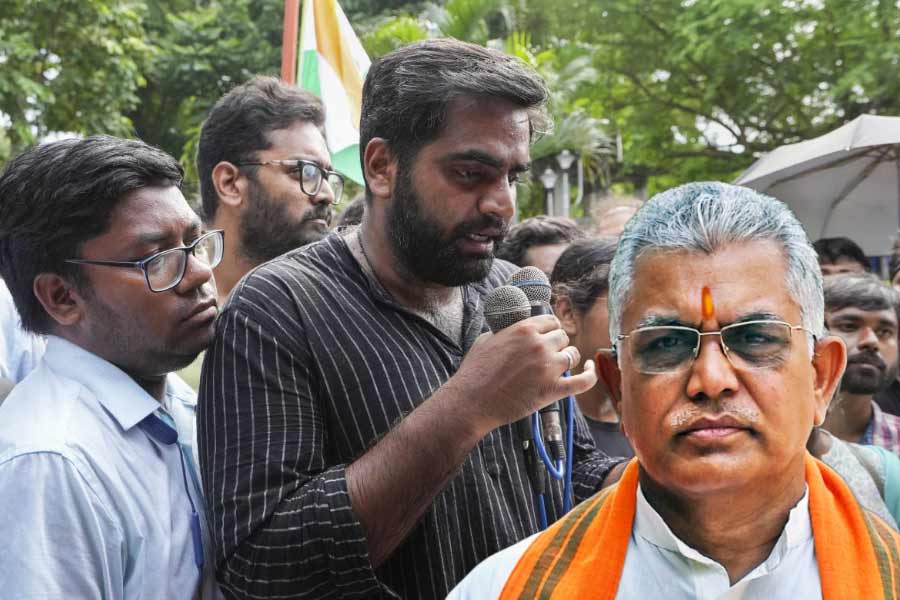 Dilip Ghosh, Junior Doctors, protest, slammed, cease work, R G Kar Case