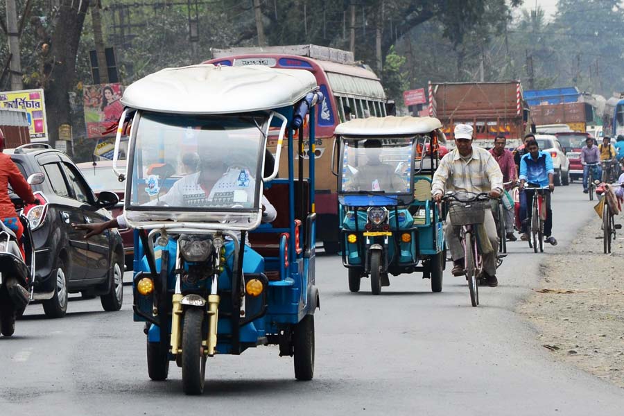 কলকাতা, বাস ,অটো ,টোটো যানবাহন,বাস মালিক ,transport, bus route,auto,toto.