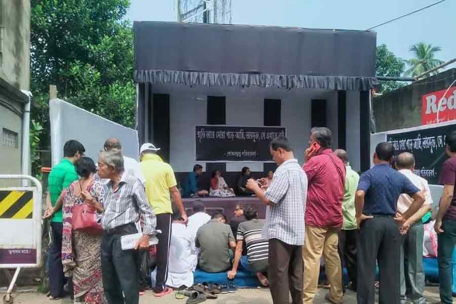R G Kar Victim, parents, dharna, justice, Durga Puja