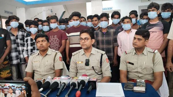 Bangladeshi, police, arrested, trespassing, Murshidabad, illegal, migrant workers