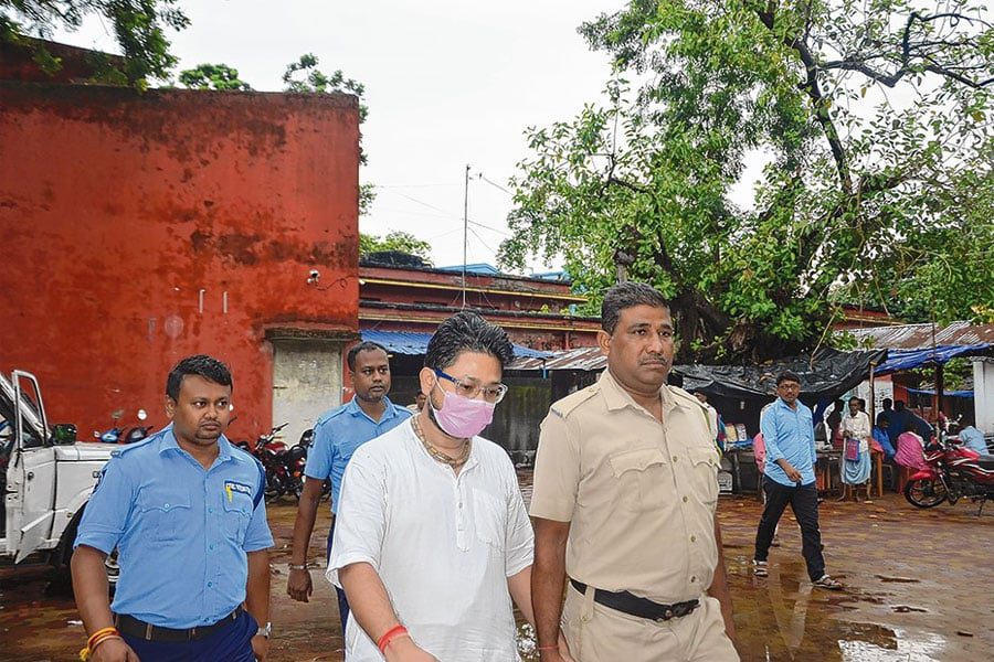 Religious speaker, guruji, YouTube, young girl, physical harassment, surrender, jail custody