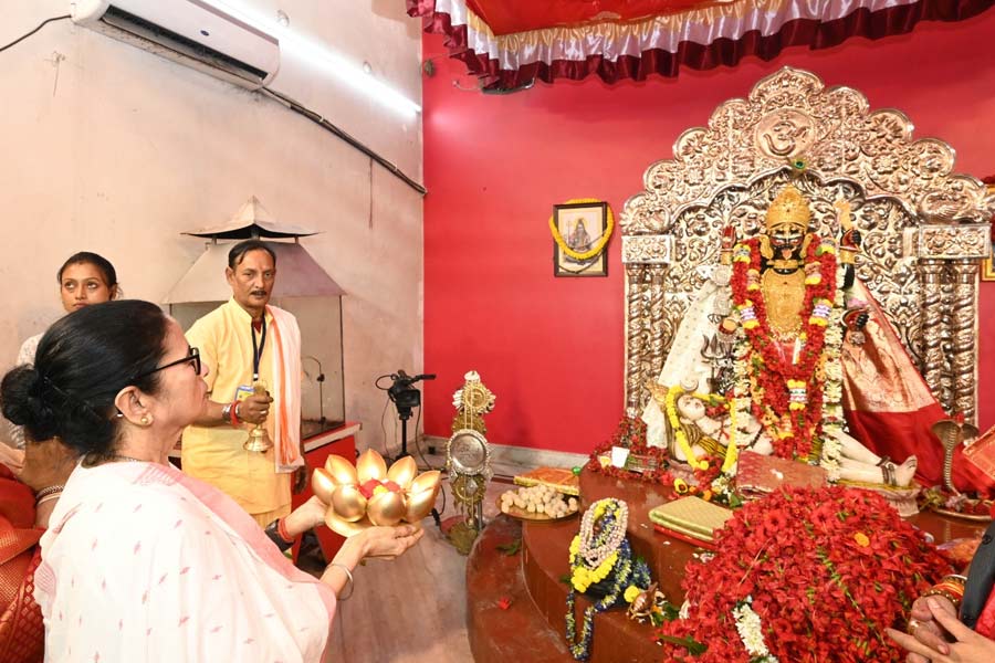 ‬ ‪‎Mamata Banerjee, Naihati Boro Maa, Boroma temple, projects, announcement, assembly by election