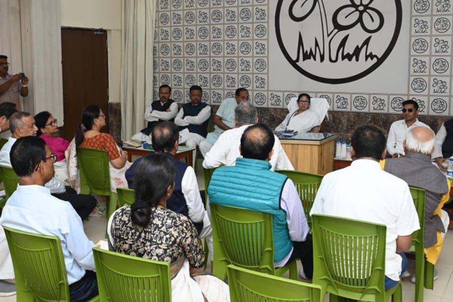‬ ‪‎Mamata Banerjee, strict decision, party, maintain discipline, TMC, leaders