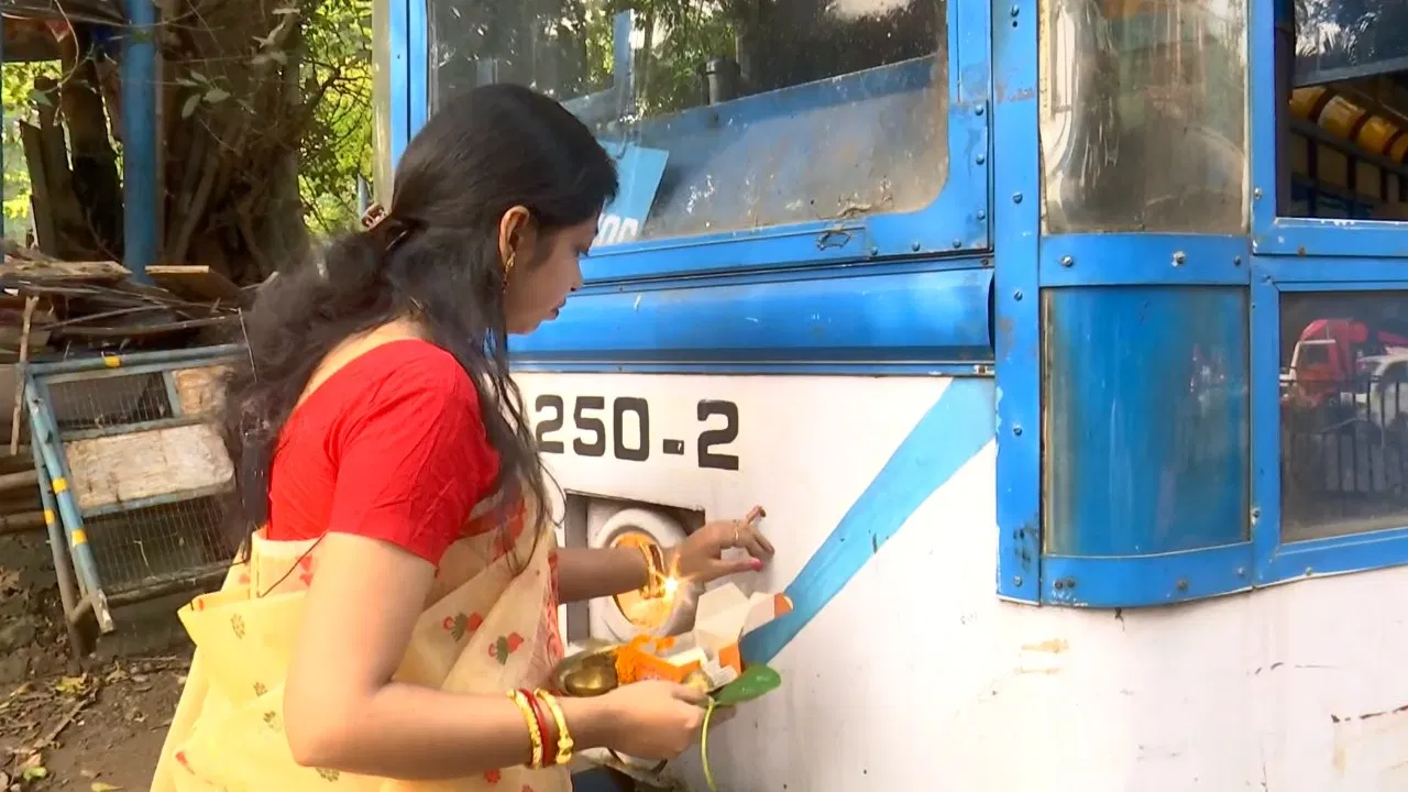 women, trams, bhaifota, active, Kolkata, legacy