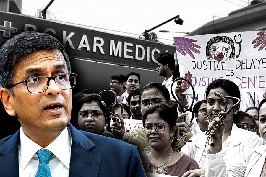 R G Kar Case, hearing, Supreme Court, CBI investigation, status report, D Y Chandrachud,