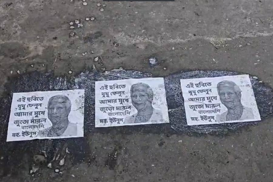 Muhammad Yunus, poster, opposed, Bangladesh situation, Indian Flag insult, Hindu Violation, Siliguri