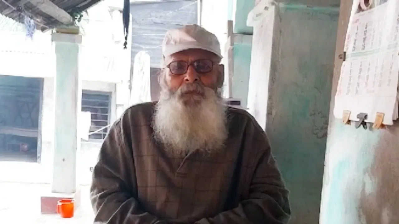 Former Indian Army, freedom fighter, mukti yuddho, Bangladesh, Hindu Violation, sad, grief