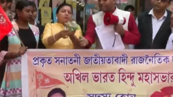 Bangladeshi products, PRAN Products, destroy, counter protest, Kolkata, Bangladesh situation, Hindu Violation,