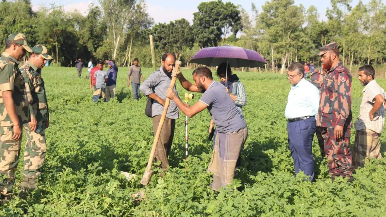 bsf land recovery from bangladeshis