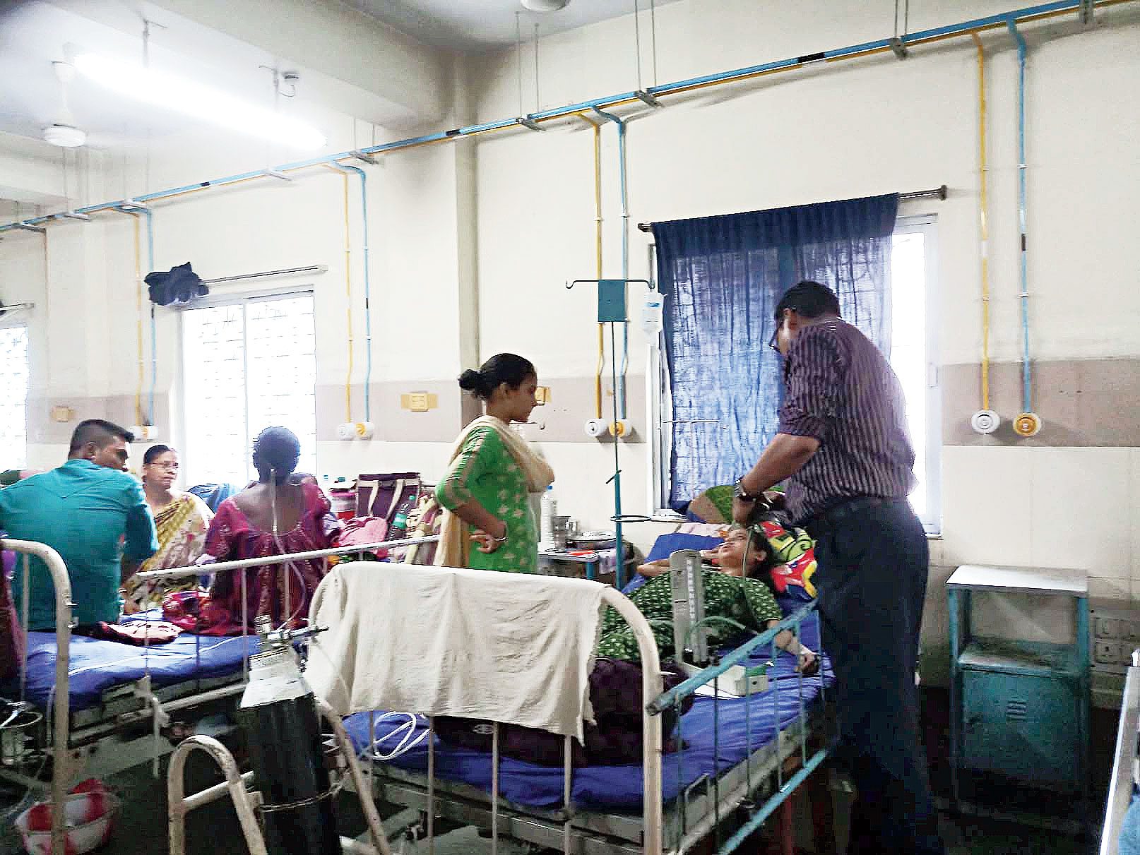 patient, attacked, nurse, SSKM hospital, saline stand, security