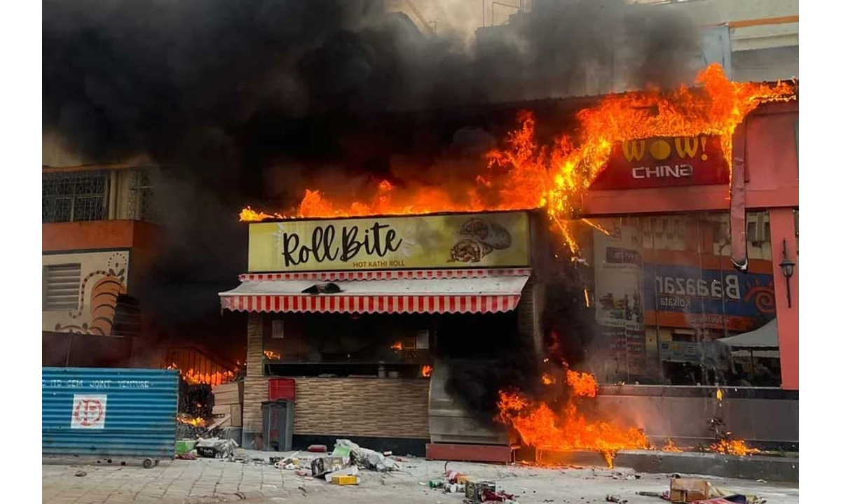 fire at sealdah station