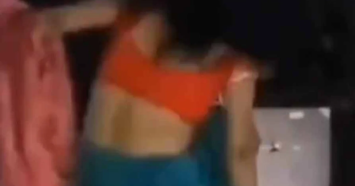 ভাইরাল ভিডিও, viral video, oyo room, extra marital affair