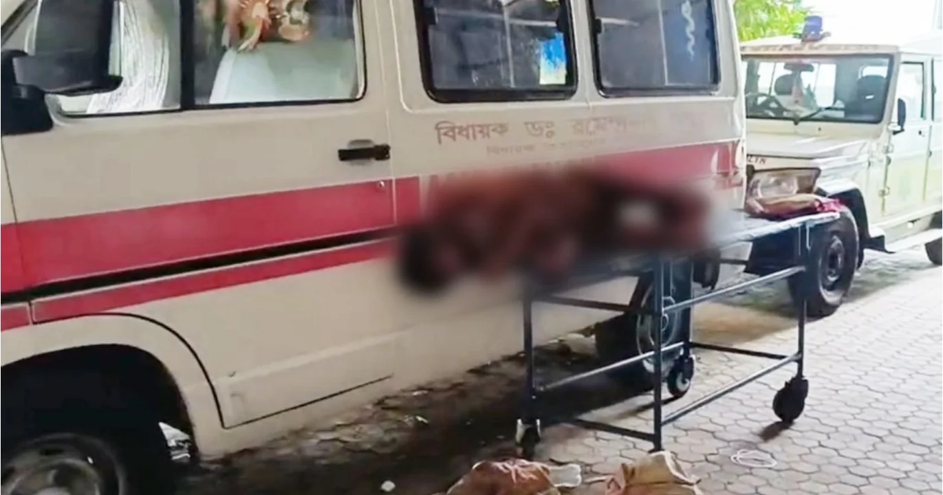 abandoned patient lies 4 days outside Kalyani hospital