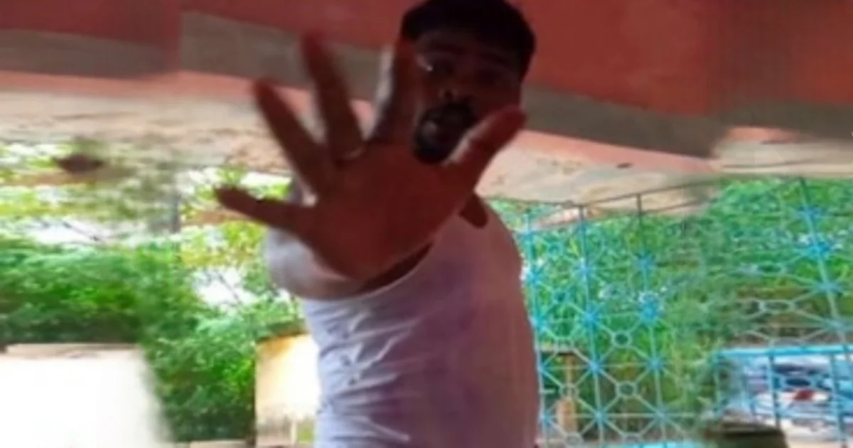 বিজেপি কর্মীর দাদাগিরি, BJP worker, ঝাড়গ্রাম স্কুলে হামলা , Jhargram school incident