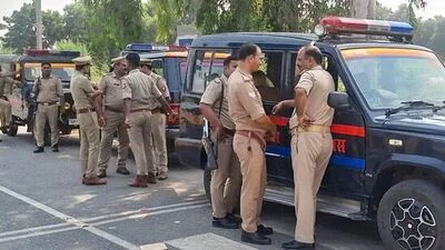 Burdwan police officer suspended for misbehaving with journalist