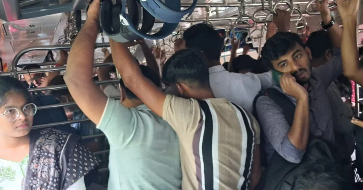 Bongaon AC local starts with suffocating crowd rush