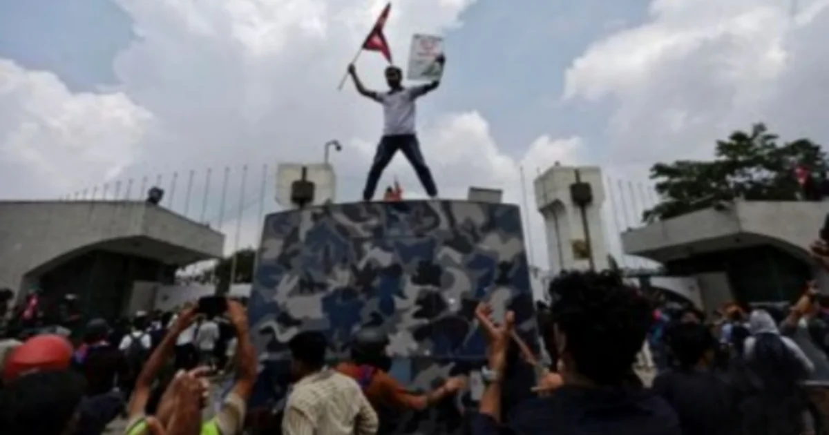 Nepal protest turns violent three killed army deployed