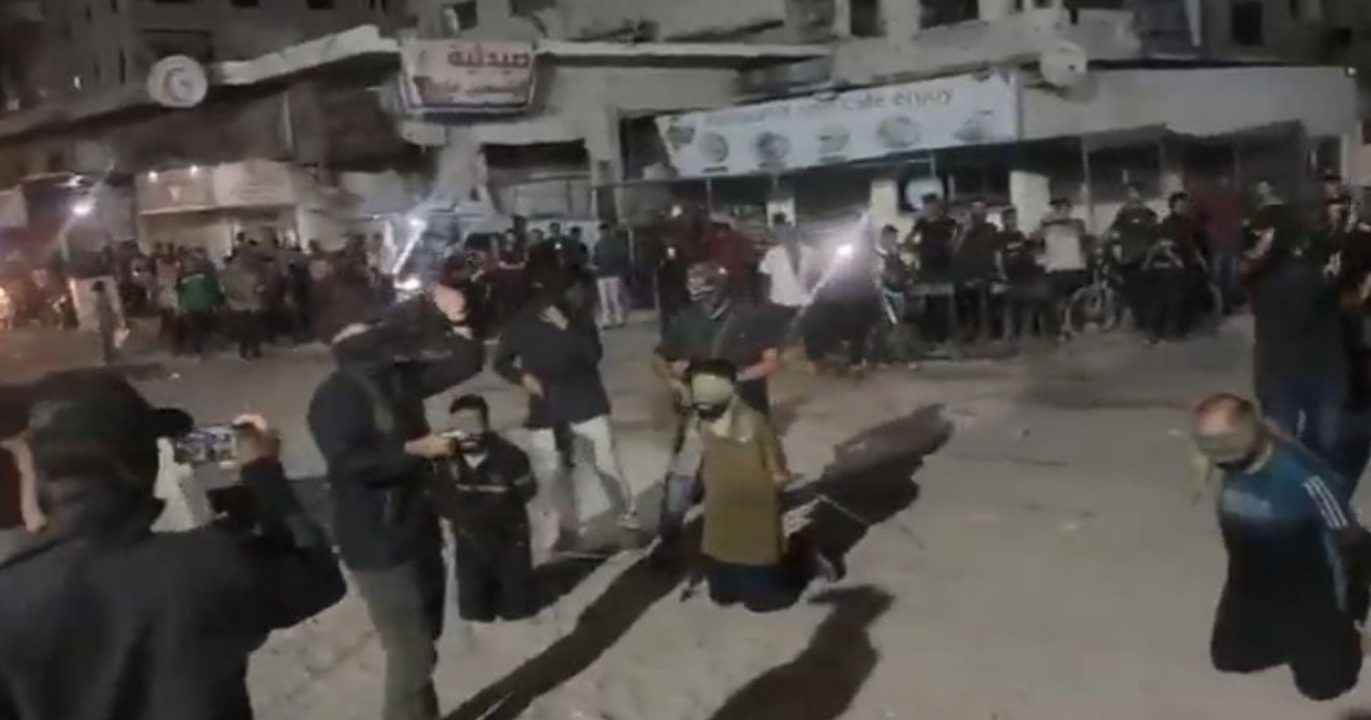 আরও পড়ুনঃ
