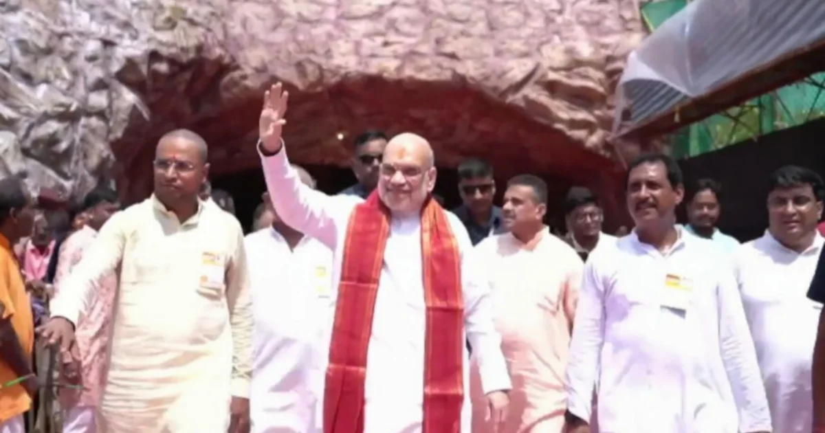 amit shah inaugurates santosh mitra square durga puja