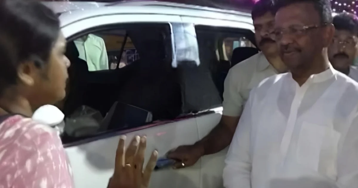firhad hakim controversial remark on kolkata roads