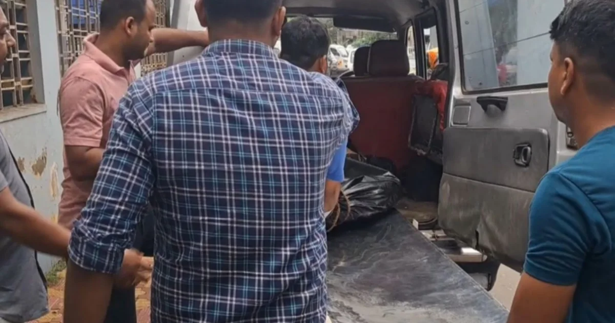 a young mans body found on baruipur road with alcohol bottle