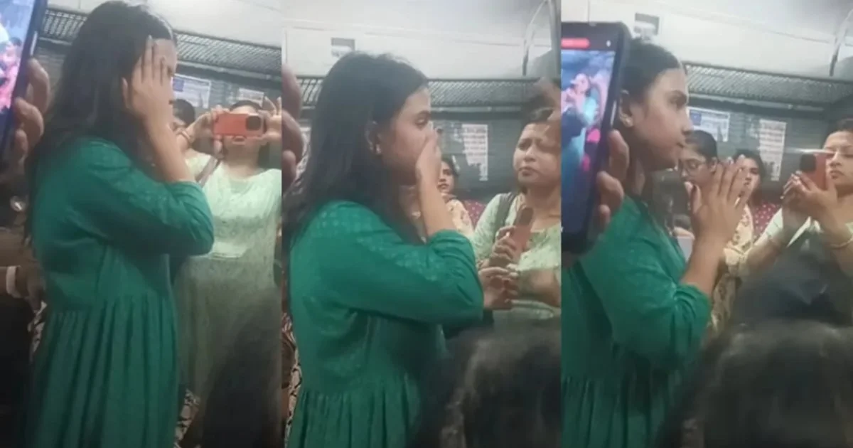 woman sprays pepper on passengers in Sealdah train