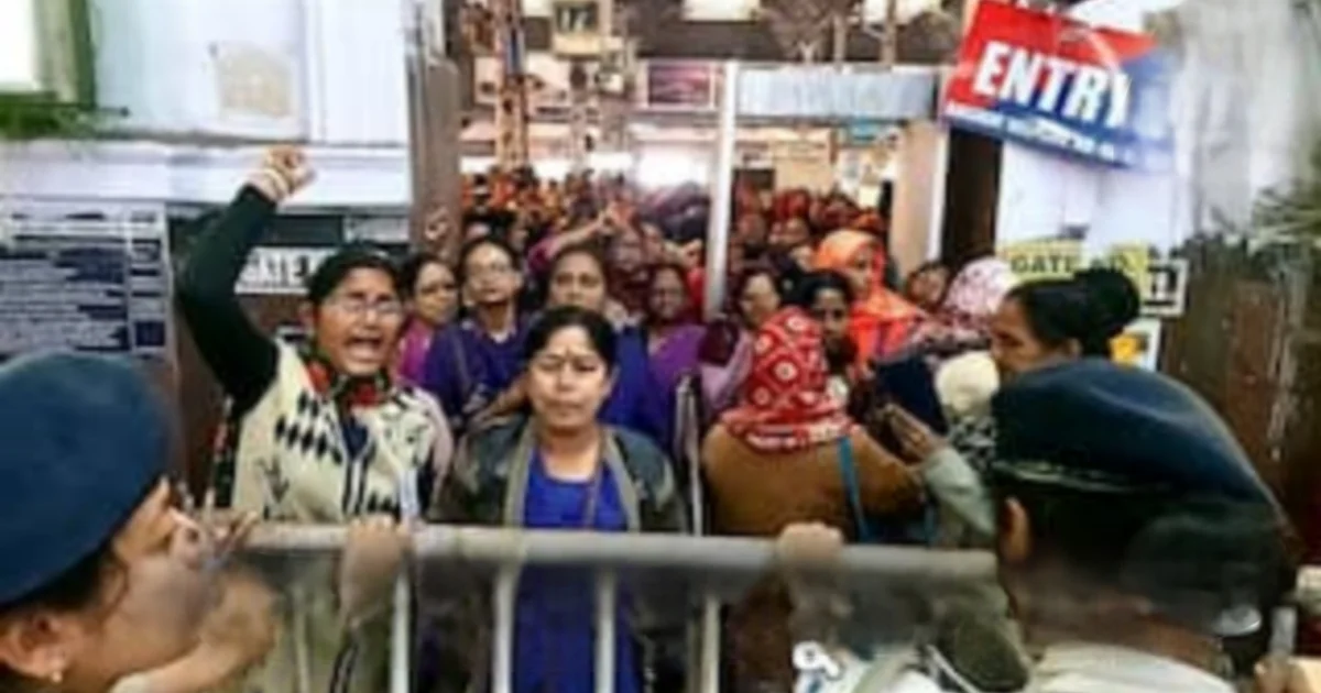 স্বাস্থ্য ভবন, workers protest, west bengal, পশ্চিমবঙ্গ, কলকাতা, kolkata, আশাকর্মী আন্দোলন
