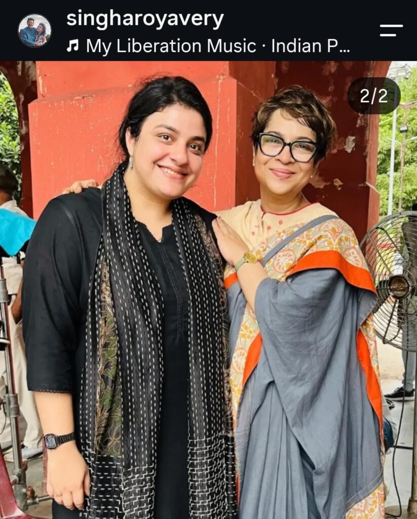 ‘আমার সাফল্যের ভাগ কোনদিনও মাকে দিইনি, আজ স্বপ্ন পূরণ...’, একসঙ্গে মায়ের দুই ইচ্ছে পূরণে আবেগঘন আভেরি সিংহ রায়! আনন্দ ভাগ করে নিলেন অনুরাগীদের সঙ্গে!